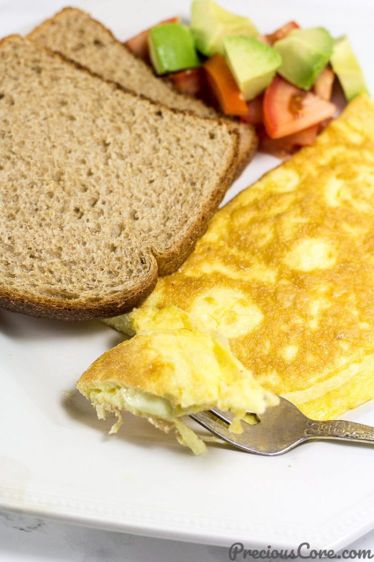 HOW TO MAKE AN OMELET WITH CHEESE | Precious Core