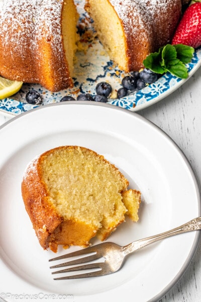 Southern Lemon Pound Cake Recipe | Precious Core