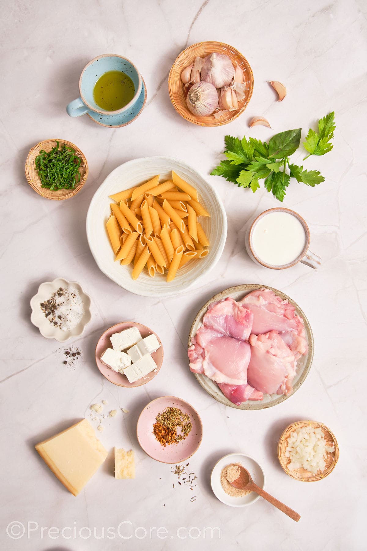 Ingredients for one pot creamy chicken pasta.